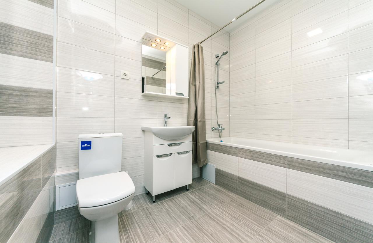 Apartamento Flatrent Drahomanova 2A Kiev Exterior foto