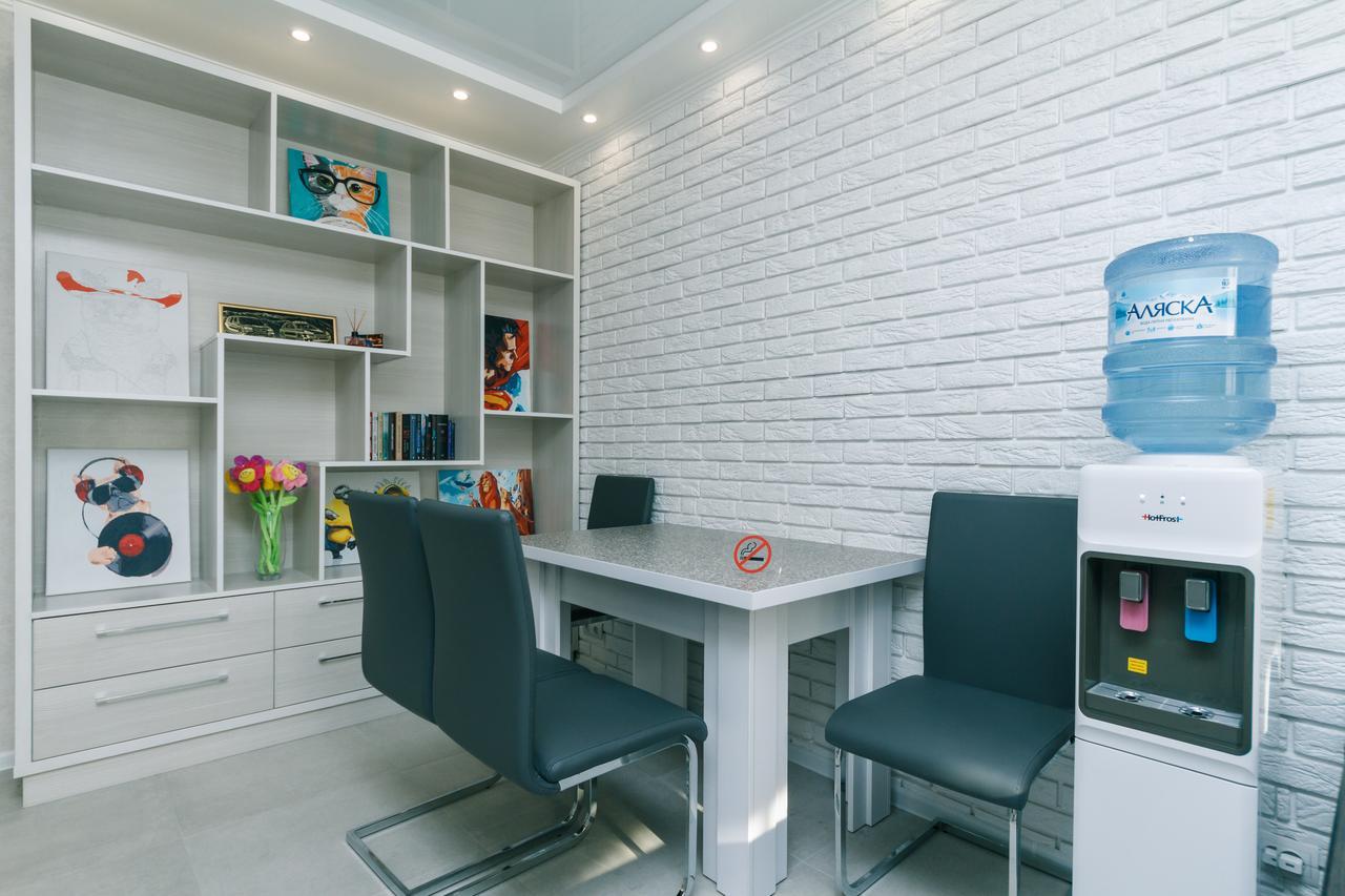 Apartamento Flatrent Drahomanova 2A Kiev Exterior foto
